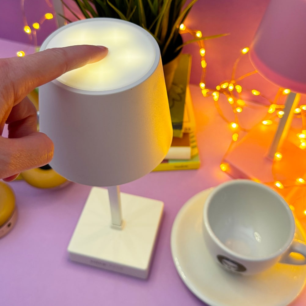 TOUCH LAMP